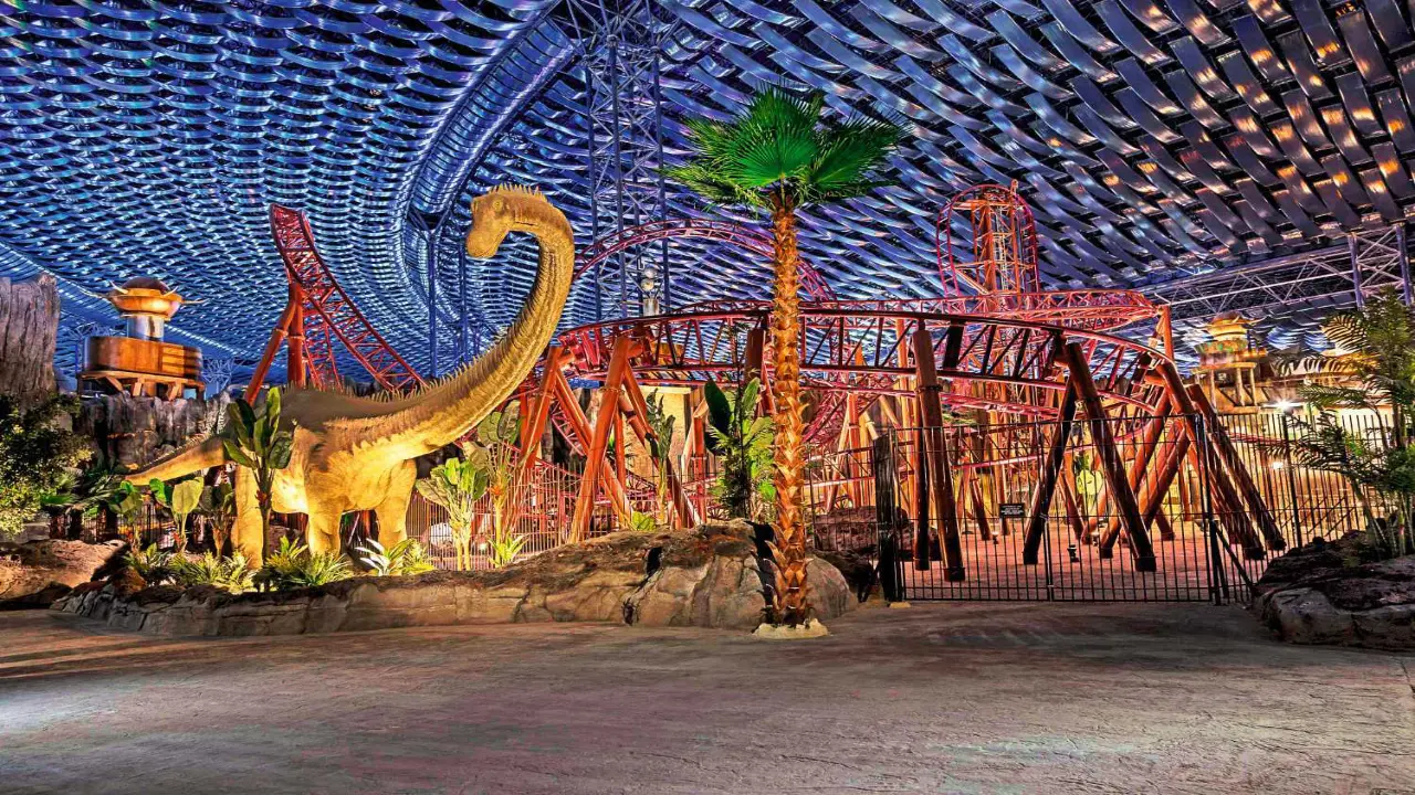 IMG Worlds of Adventure — image 3